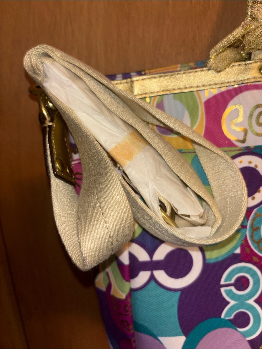 Coach Poppy -F19423 Multicolor Graphic Print Tote /Gold Accents/crossbody strap - Picture 15 of 17